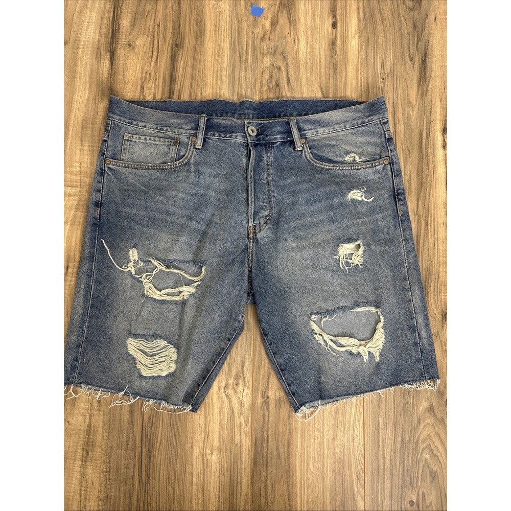 H&M & Denim Men's Jean Shorts Straight Fit Size 38 Light‎ Wash Blue
